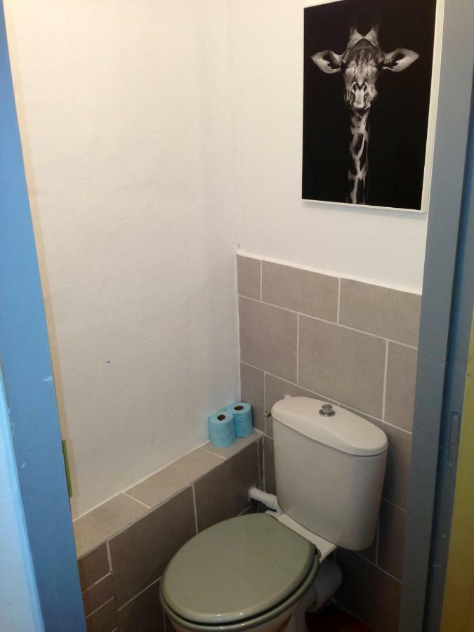 Apartamento Le Petit Nid Des Arenes Béziers Exterior foto