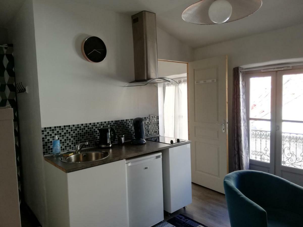 Apartamento Le Petit Nid Des Arenes Béziers Exterior foto